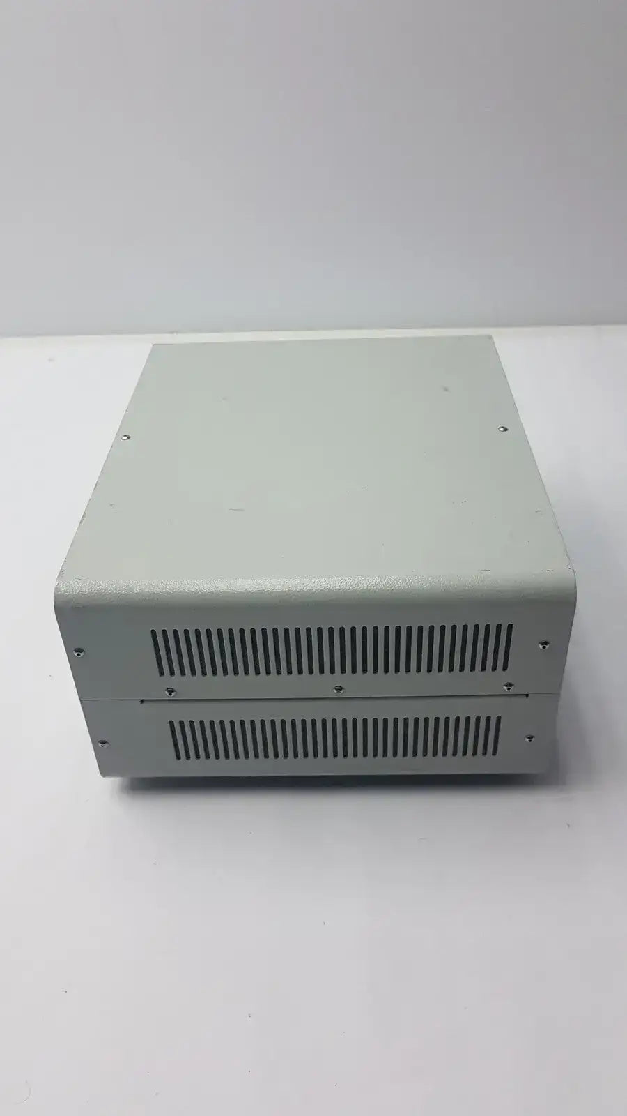 MegaDyne Mega VAC-PLUS Smoke Evacuator Ref 2200 Surgical Smoke Evacuator, second-hand product photo 4
