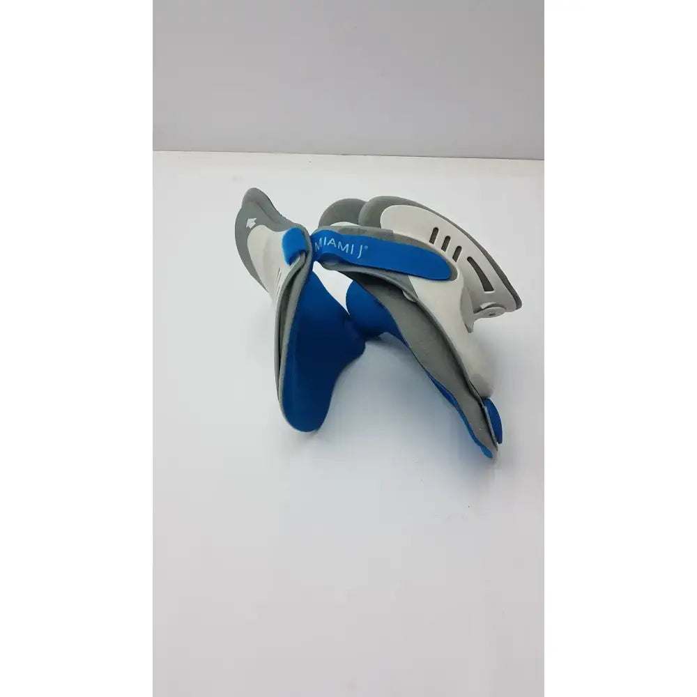 Miami J Cervical Neck Collar Adjustable Brace Support Blue Cervical Collar, second-hand product photo 1
