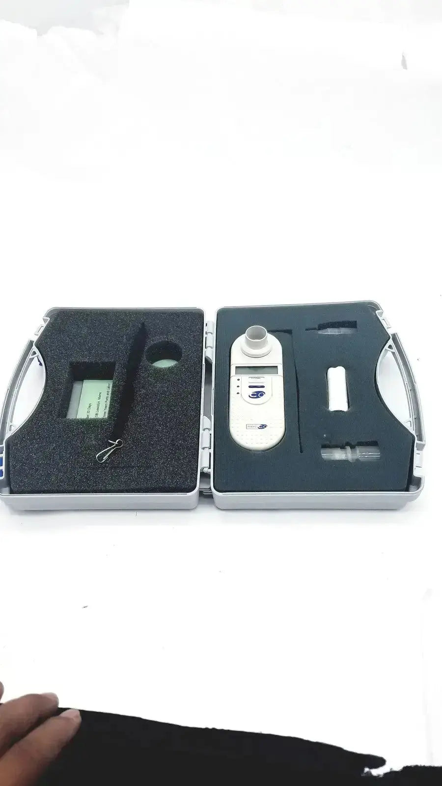Micro Medical MicroCO Carbon Monoxide Monitor With Case Carbon Monoxide Monitor, second-hand product photo 1