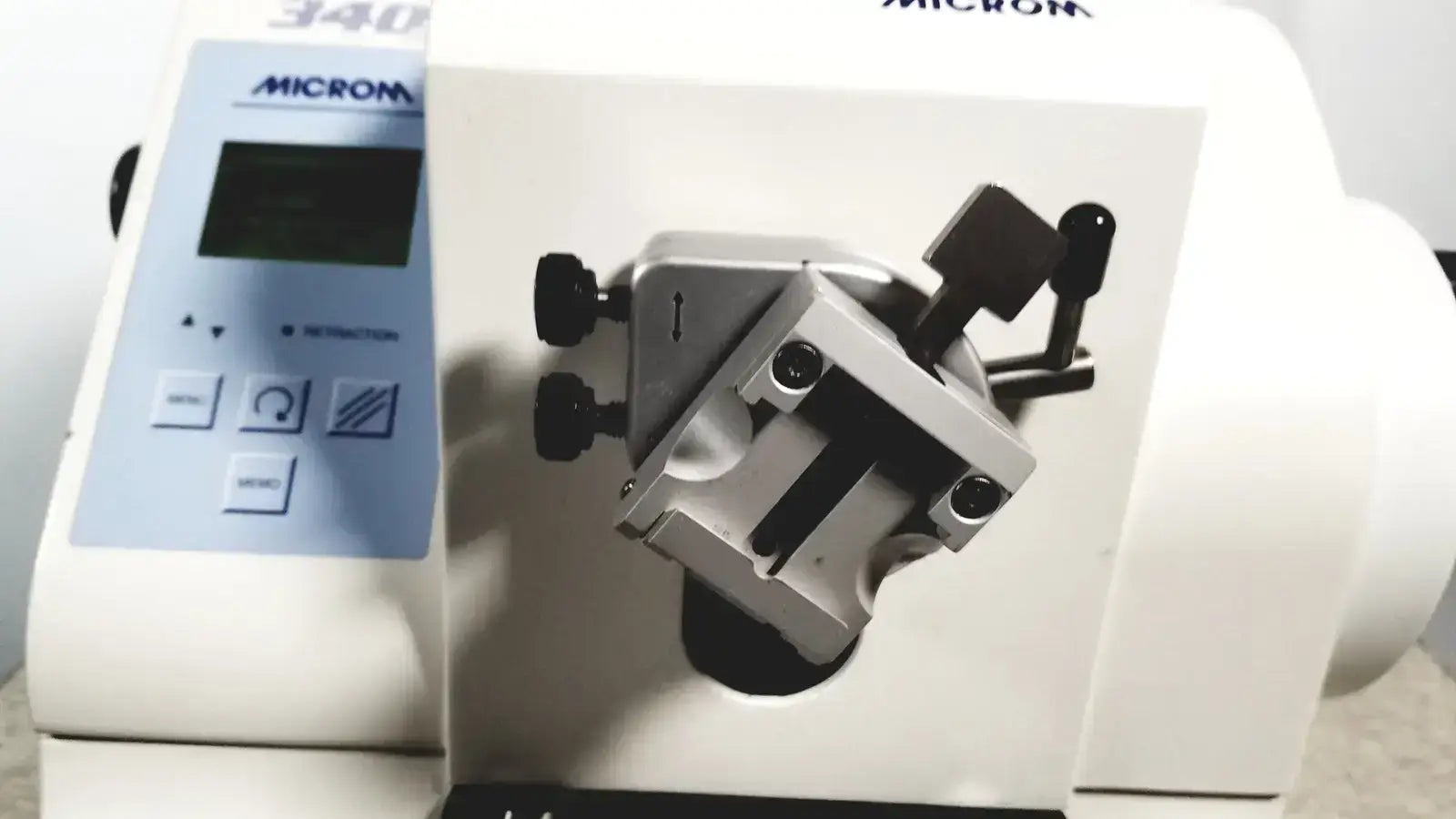Microm HM 340E Electronic Rotary Microtome 41910, 904000 Microtome, as-is (for parts) product photo 8