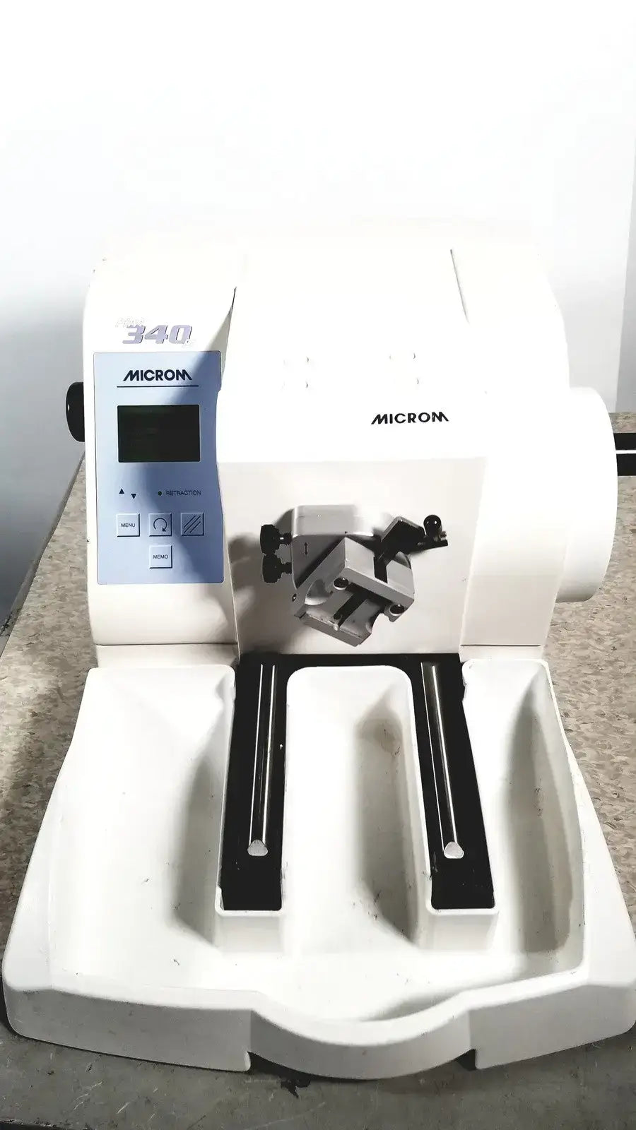 Microm HM 340E Electronic Rotary Microtome 41910, 904000 Microtome, as-is (for parts) product photo 3