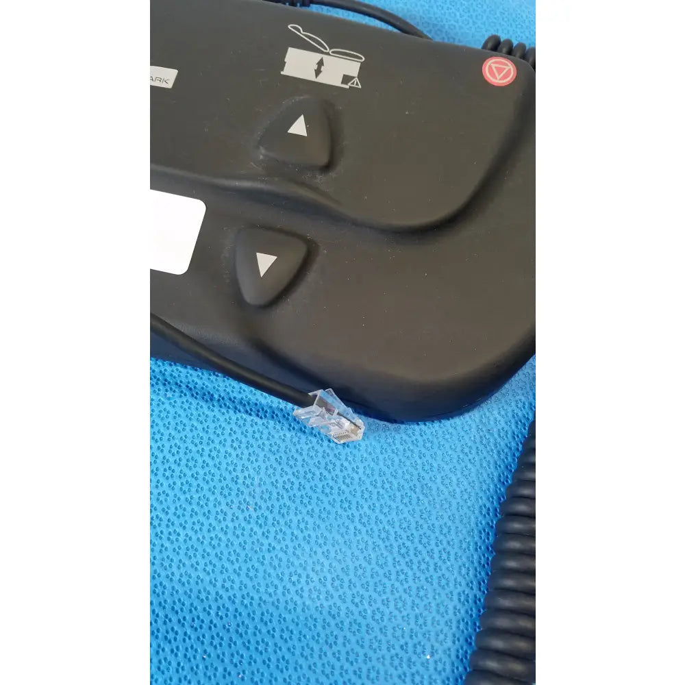 Midmark QE IPX1 Wired Foot Controller Foot Pedal Wired Foot Controller / Foot Pedal, as-is (for parts) product photo 5