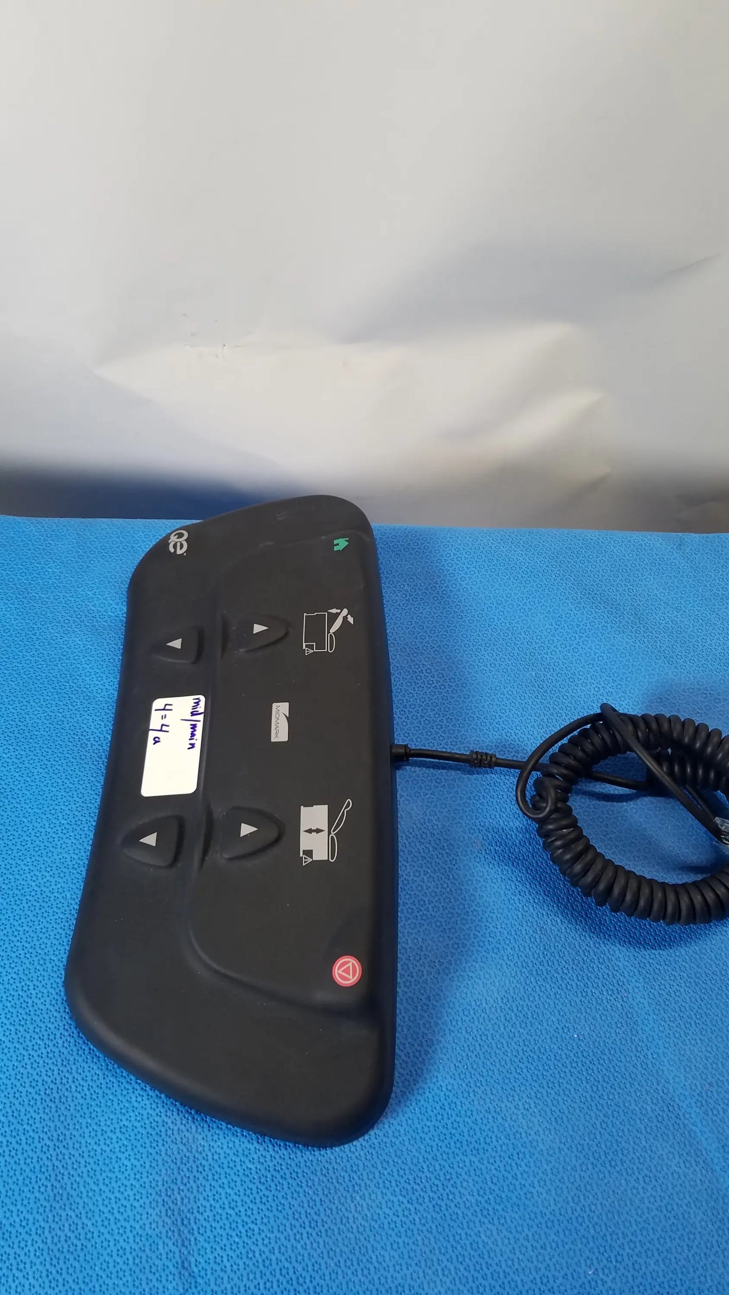 Midmark QE IPX1 Wired Foot Controller Foot Pedal Wired Foot Controller / Foot Pedal, as-is (for parts) product photo 3