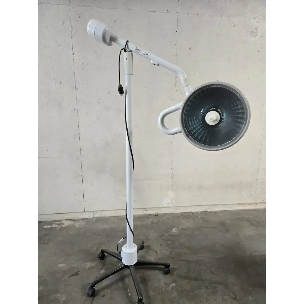 Midmark Ritter 355-022 Minor Surgery Procedure With Rolling Stand Procedure Light, second-hand product photo 1