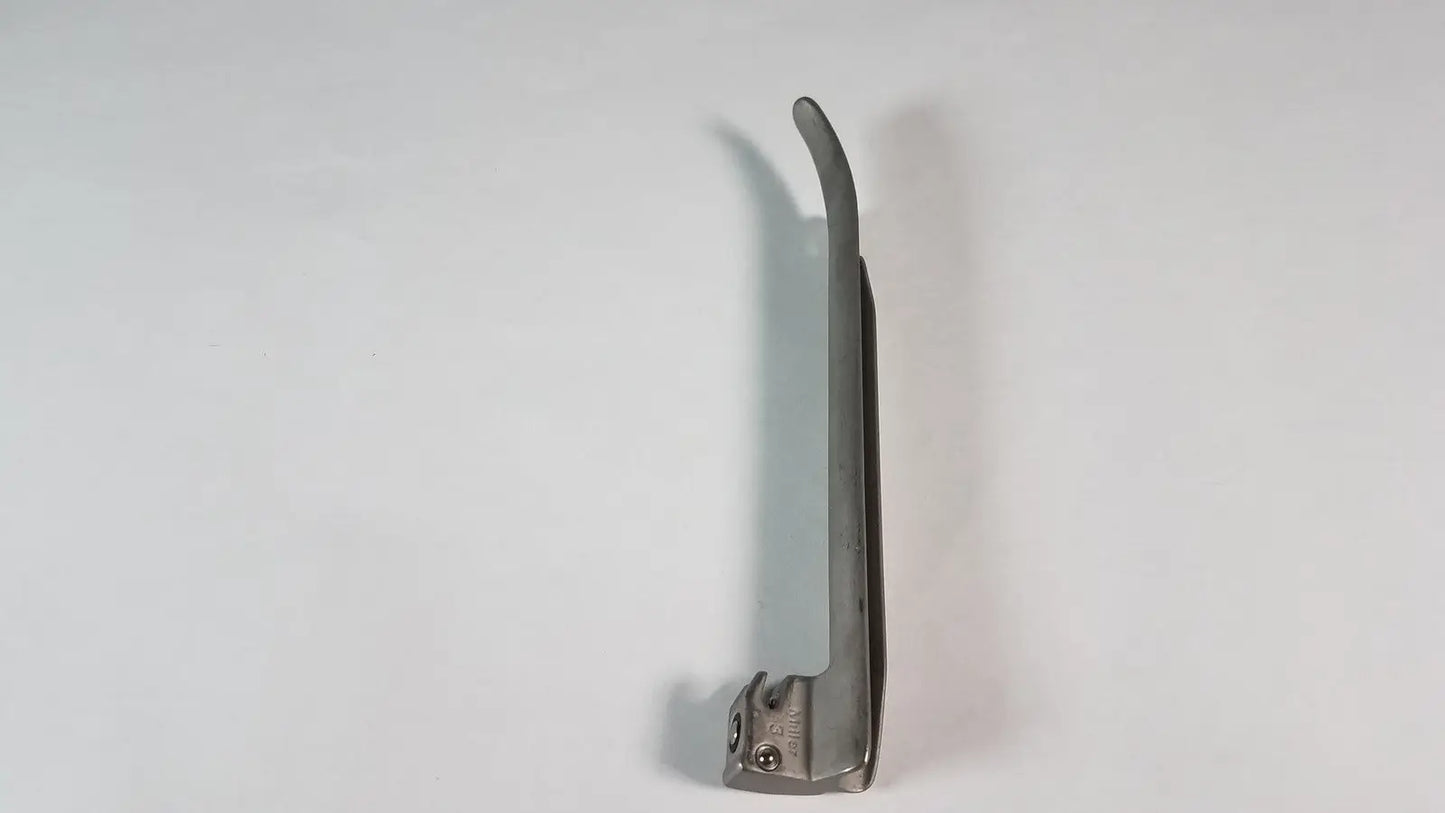 Reuse Medical MIL 3 Standard Laryngoscope Blade Medical Surgical Intubation Equipment Centrifuge Tubes, second-hand product photo 1