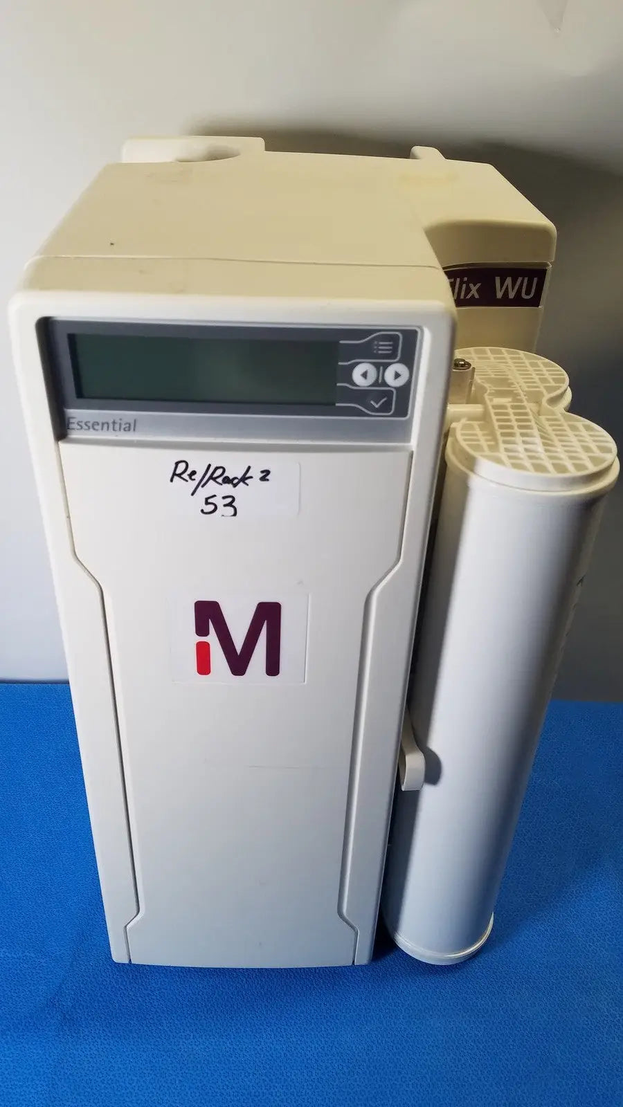 Reuse Medical Millipore Elix Essential 5 Uv Water Purification System Other Medical & Lab Equipment, as-is (for parts) product photo 1