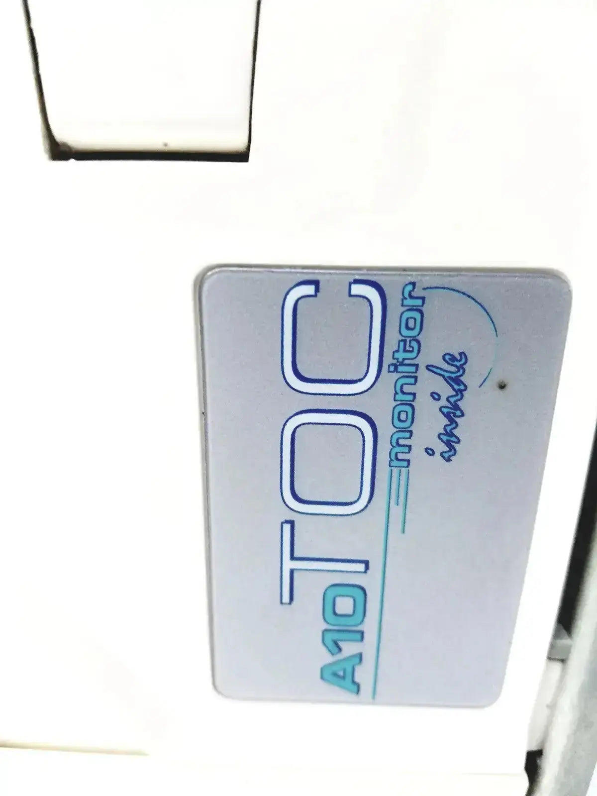 Millipore Z00Q0V0T0 Milli-Q Advantage A10 TOC Monitor Water Purification System Water Purification System, second-hand product photo 10