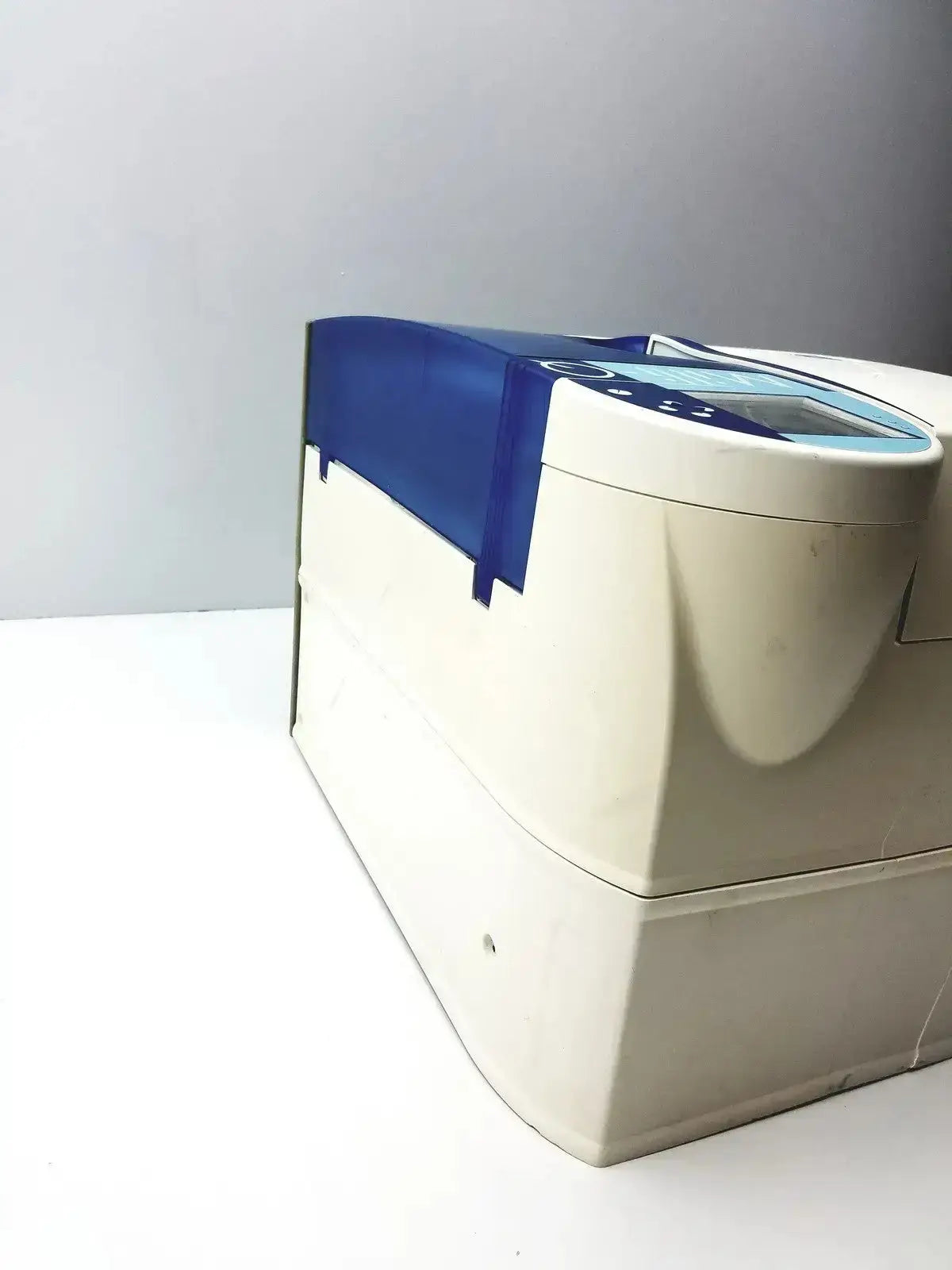 Millipore Z00Q0V0T0 Milli-Q Advantage A10 TOC Monitor Water Purification System Water Purification System, second-hand product photo 3