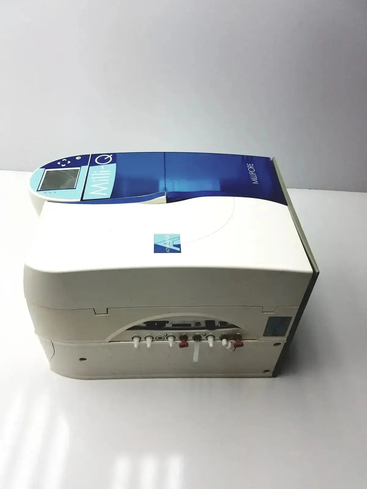 Millipore Z00Q0V0T0 Milli-Q Advantage A10 TOC Monitor Water Purification System Water Purification System, second-hand product photo 5