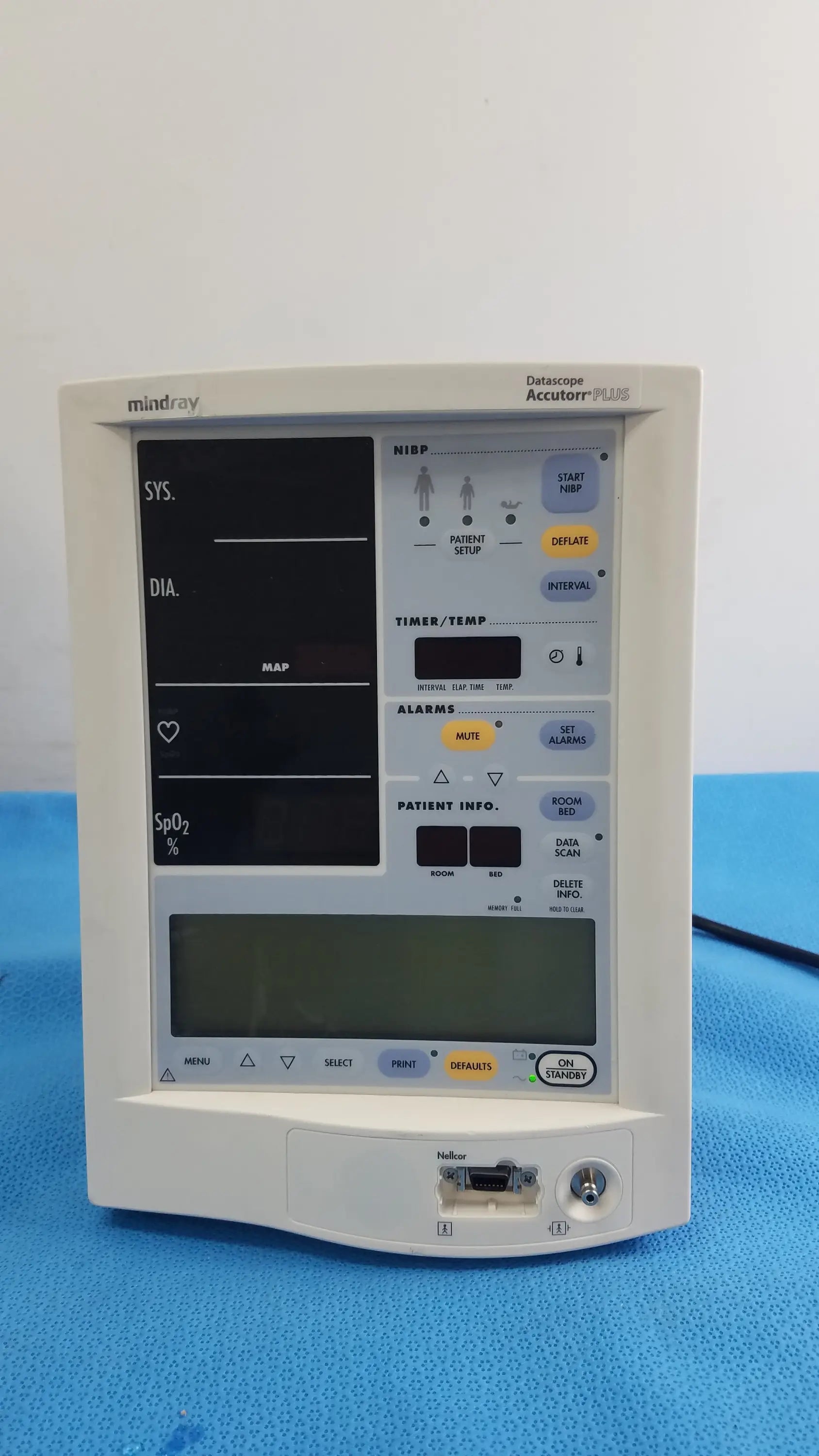 Mindray Datascope Accutorr Plus Vital Signs Monitor Vital Signs Monitor, second-hand product photo 1