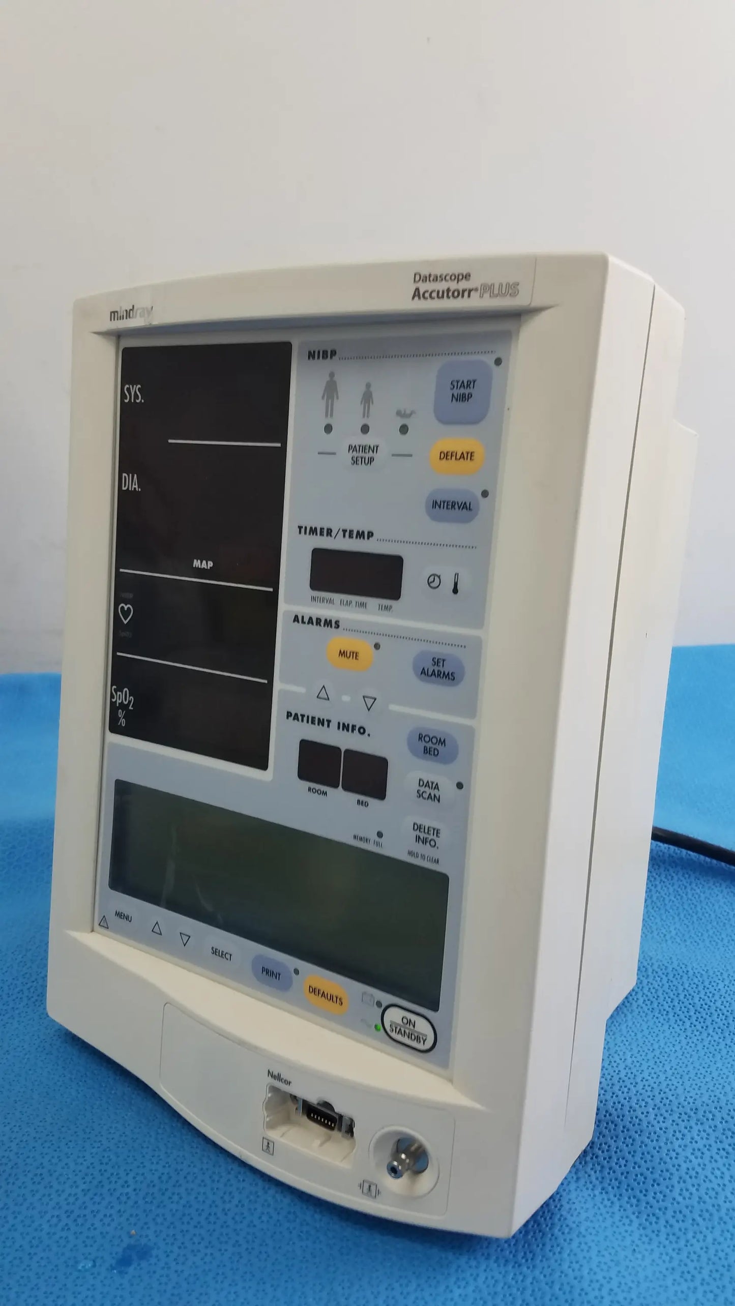 Mindray Datascope Accutorr Plus Vital Signs Monitor Vital Signs Monitor, second-hand product photo 2