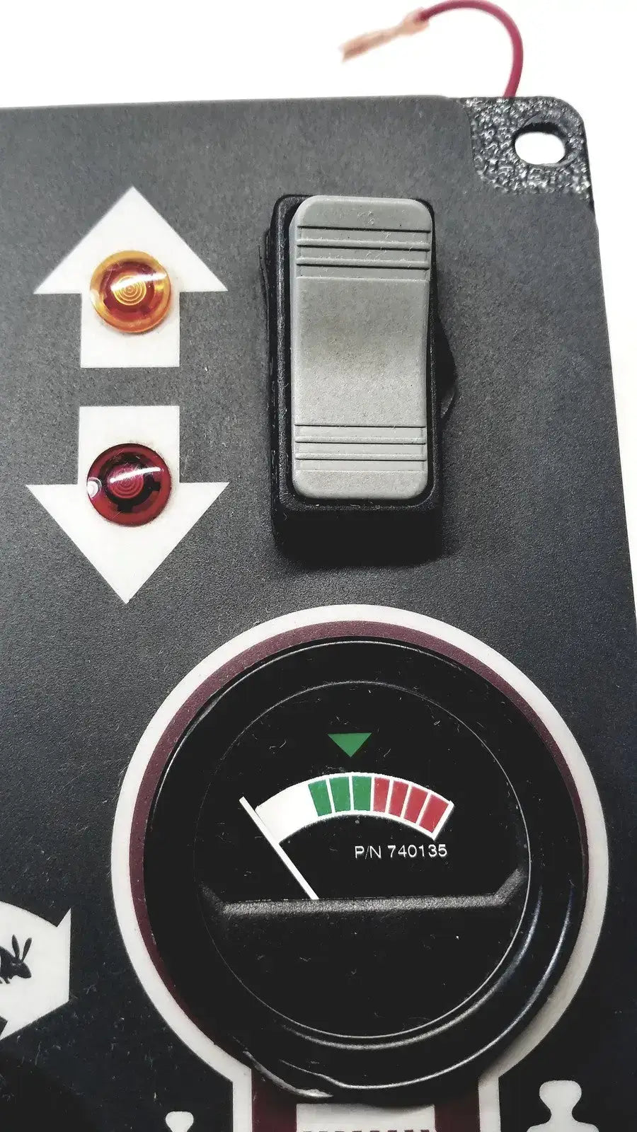 Minuteman 715440 Control Console With Gauge, Battery Meter & Button Control Console, second-hand product photo 4