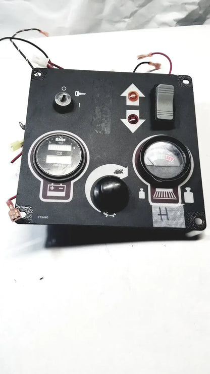Minuteman 715440 Control Console With Gauge, Battery Meter & Button Control Console, second-hand product photo 18