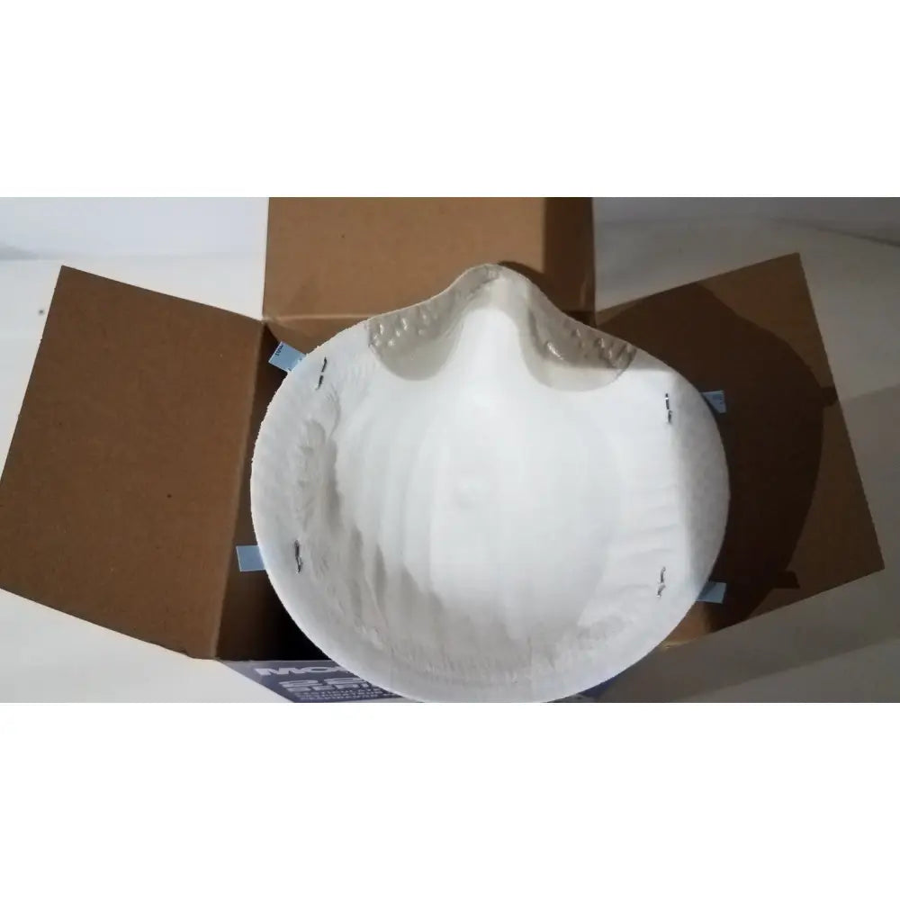 White molded n95 particulate respirator medium large with transparent elastic ear loops by moldex 2200