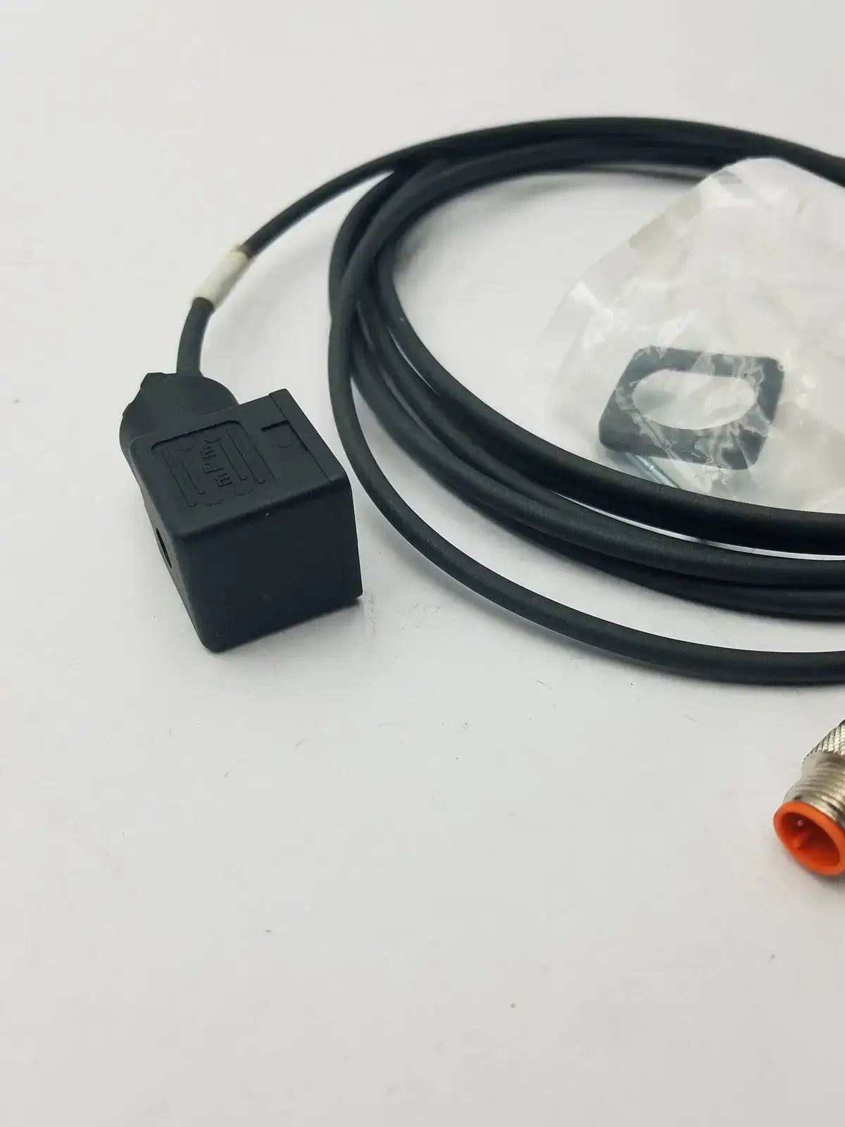 Generic mPm DIN Form A Moulded Cable Connector to Sensor Cable Sensor Cable Connector, second-hand product photo 2