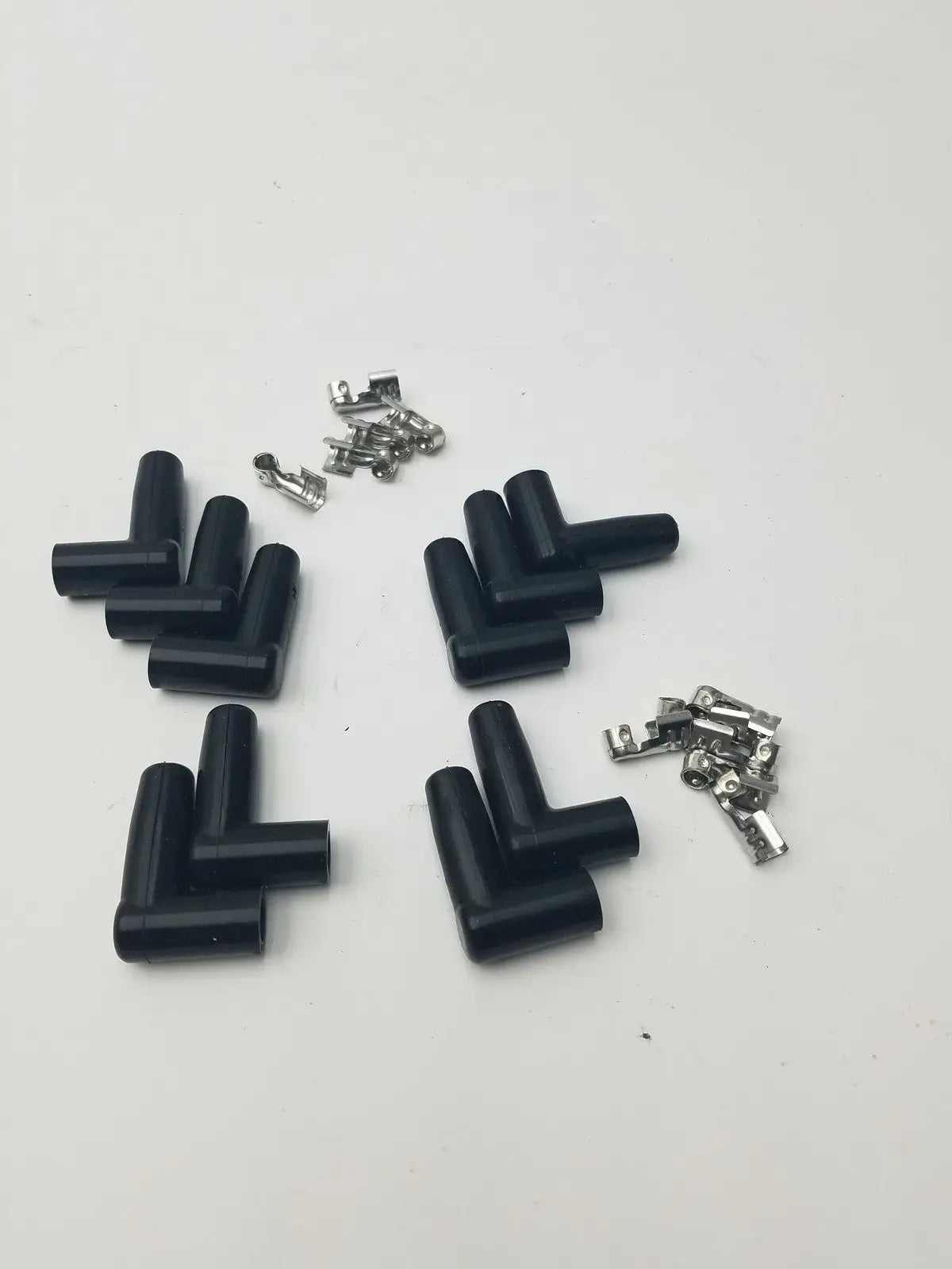 MSD Ignition Spark Plug Wire Terminals & Black 90 Degree Right/Left Angle Boots Ignition Wire Terminals and Boots, second-hand product photo 1