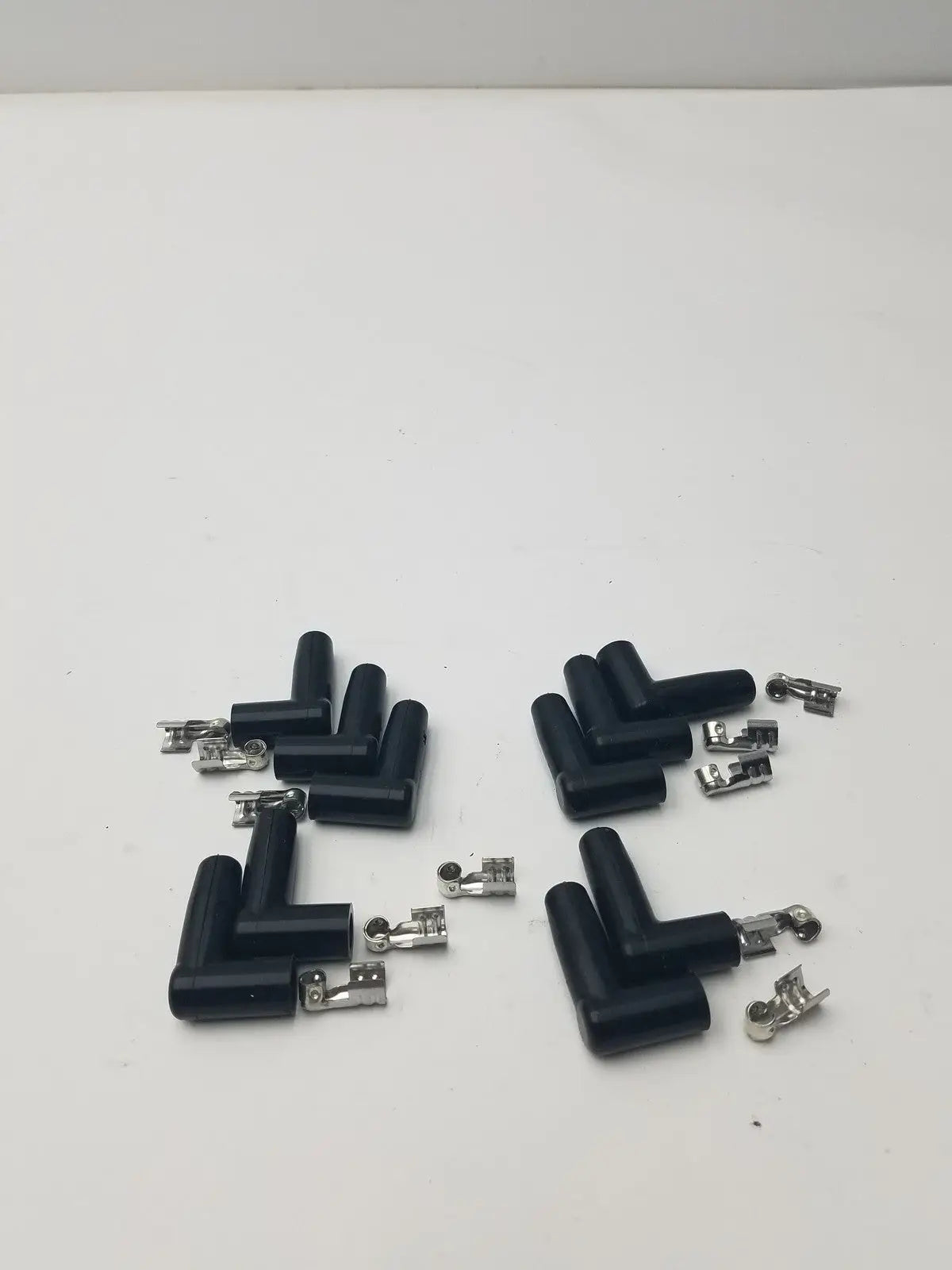 MSD Ignition Spark Plug Wire Terminals & Black 90 Degree Right/Left Angle Boots Ignition Wire Terminals and Boots, second-hand product photo 2