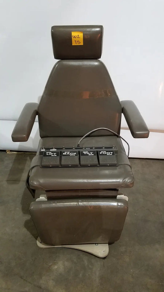 Reuse Medical MTI Programmable Podiatry Chair With Foot Control Examination & Operation Tables, second-hand product photo 1