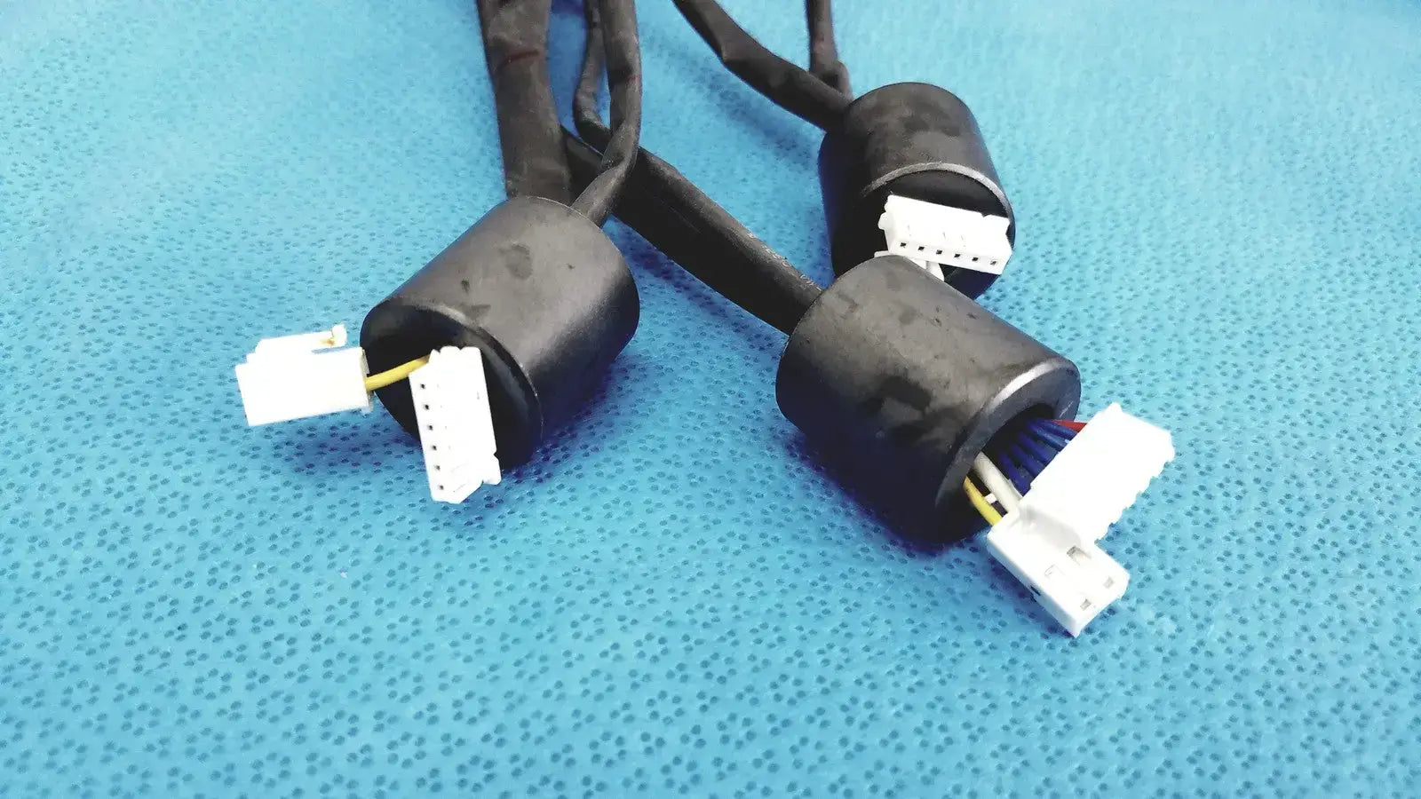 Generic Multi-Color Wire Harness Cable with Ferrite Bead 6-Pin & 4-Pin Connectors Medical Cable Harness, second-hand product photo 2