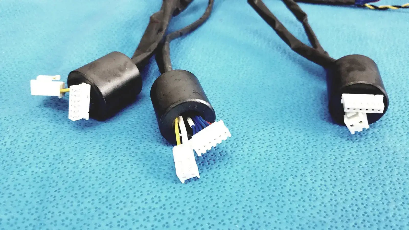 Generic Multi-Color Wire Harness Cable with Ferrite Bead 6-Pin & 4-Pin Connectors Medical Cable Harness, second-hand product photo 3