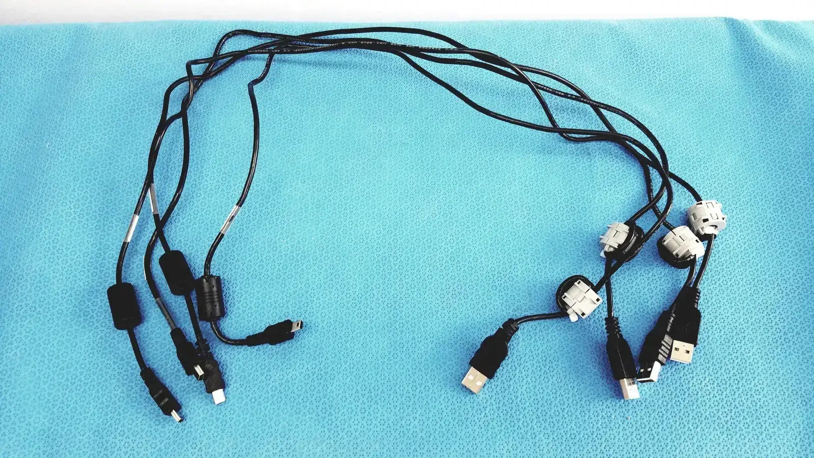 Vendor Unknown - MANUAL REVIEW Multi-Connector PC Cables – USB Mini-B to USB-A & Other Connectors - Lot of 4 USB Cable, second-hand product photo 1
