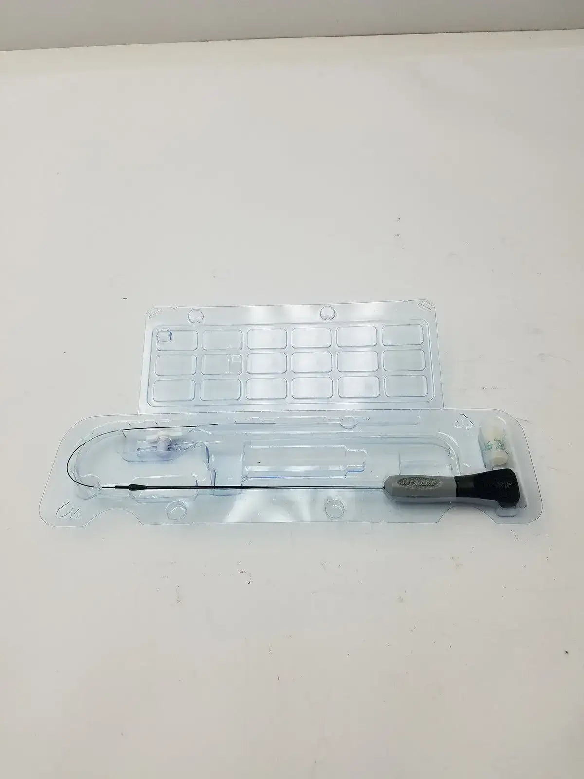 Cardinal Health MYNXGRIP Closure System Device Vascular Closure Device, second-hand product photo 1