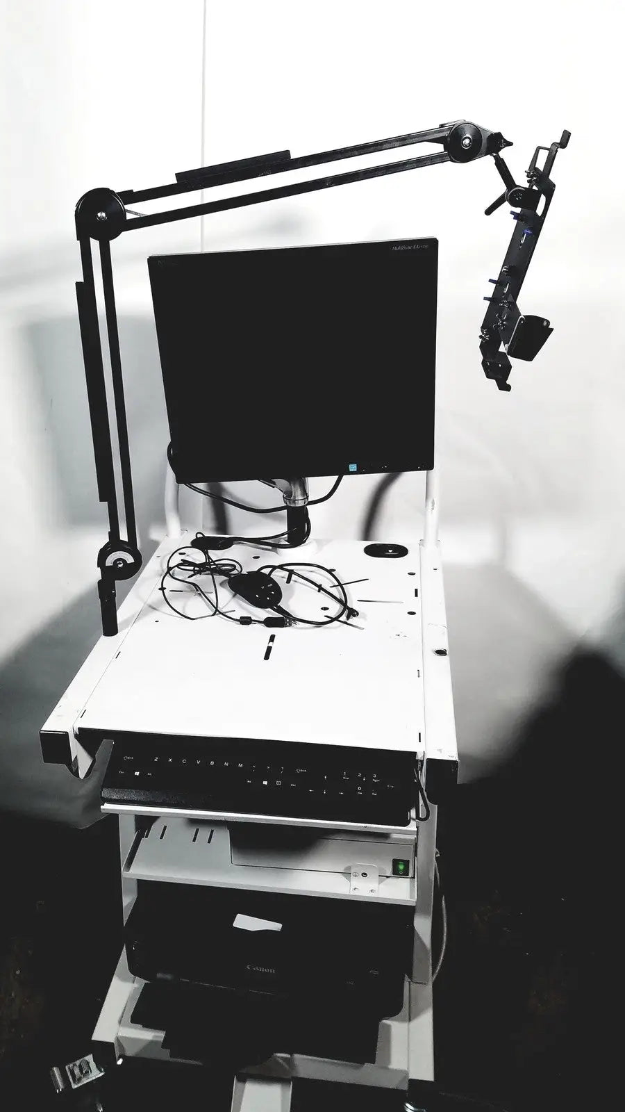 Reuse Medical Natus Neurology Nicolet EDX BASE System With Cart Other Medical & Lab Equipment, as-is (for parts) product photo 1