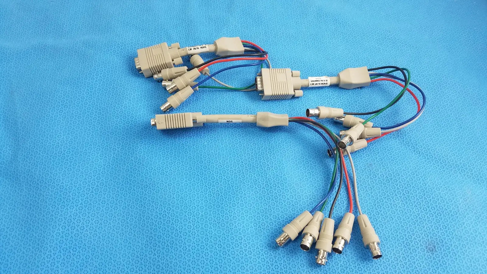 Reuse Medical NDS 35D0063 Medical Video Adapter Cable LW 24/15 ROHS - Lot of 3 Medical Cables & Cords, second-hand product photo 1