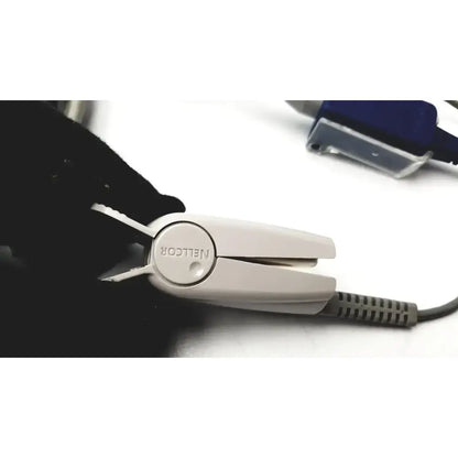 Nellcor DEC-4 / DEC-8 Sensor Extension Cable & OxiMax Spo2 Sensor Adult Pulse Oximetry Accessory, as-is (for parts) product photo 7
