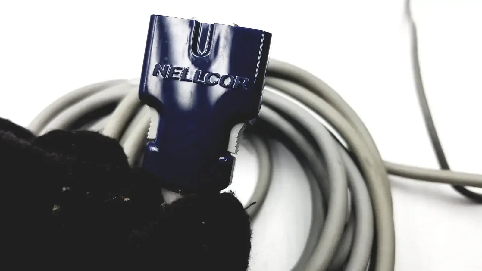 Nellcor DEC-4 / DEC-8 Sensor Extension Cable & OxiMax Spo2 Sensor Adult Pulse Oximetry Accessory, as-is (for parts) product photo 5