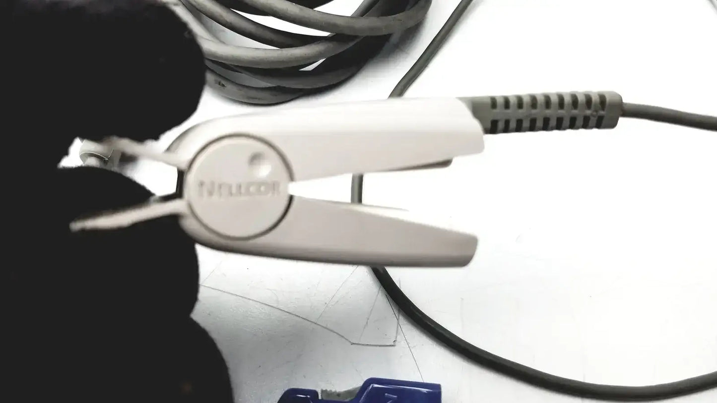 Nellcor DOC-10 Adapter Cable & Nellcor OxiMax Spo2 Sensor Adult Pulse Oximetry Accessories, as-is (for parts) product photo 7