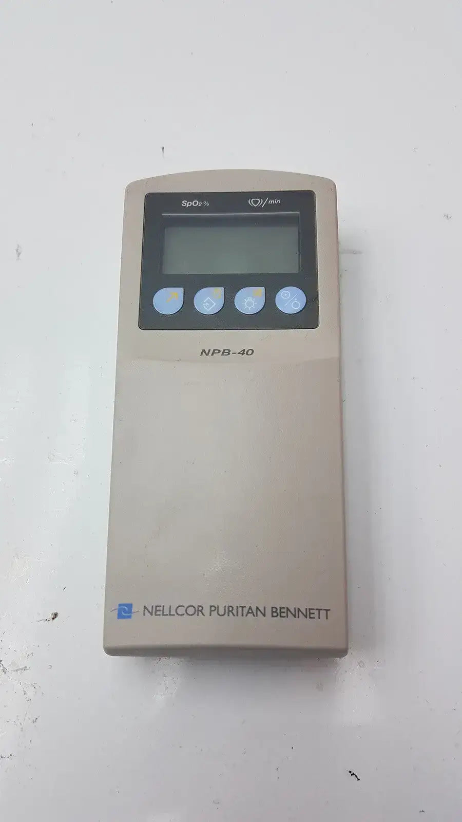 Nellcor Puritan Bennett Sp02 NBP-40 Handheld Pulse Oximeter Pulse Oximeter, as-is (for parts) product photo 1