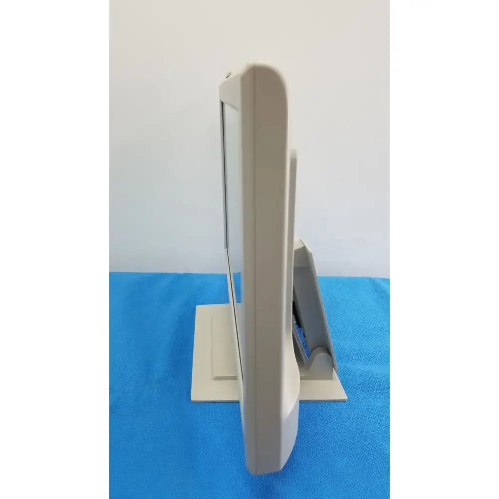 Nihon Kohden Elo Touchsystems ET2400L-8CJM-1-BG-NKD-G Touchscreen Monitor Touchscreen Monitor, as-is (for parts) product photo 3