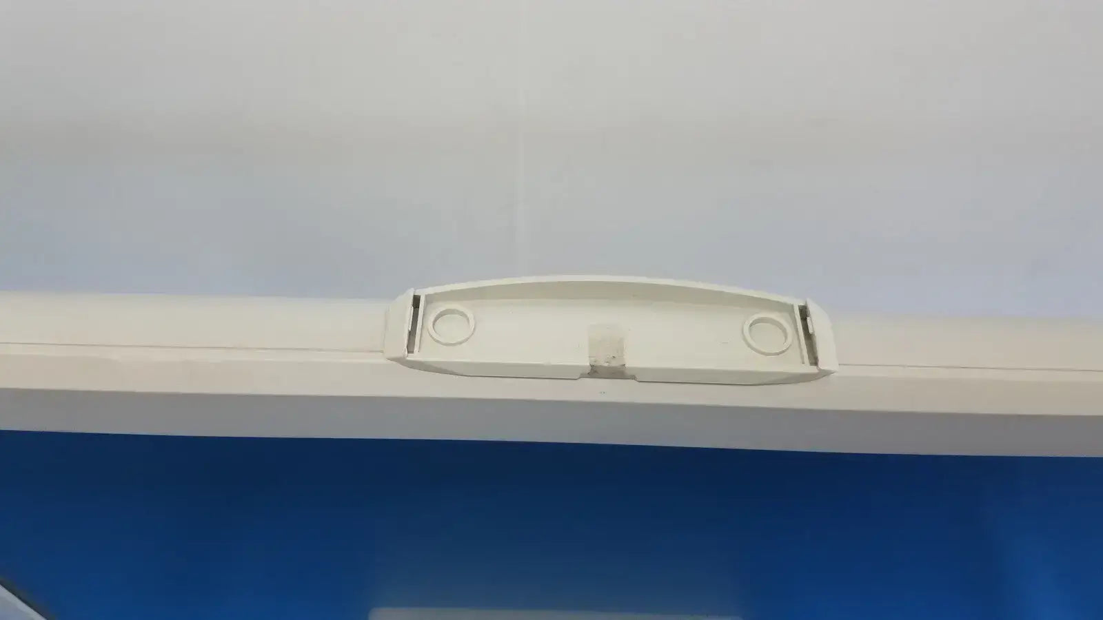 Nihon Kohden Elo Touchsystems ET2400L-8CJM-1-BG-NKD-G Touchscreen Monitor Touchscreen Monitor, as-is (for parts) product photo 10
