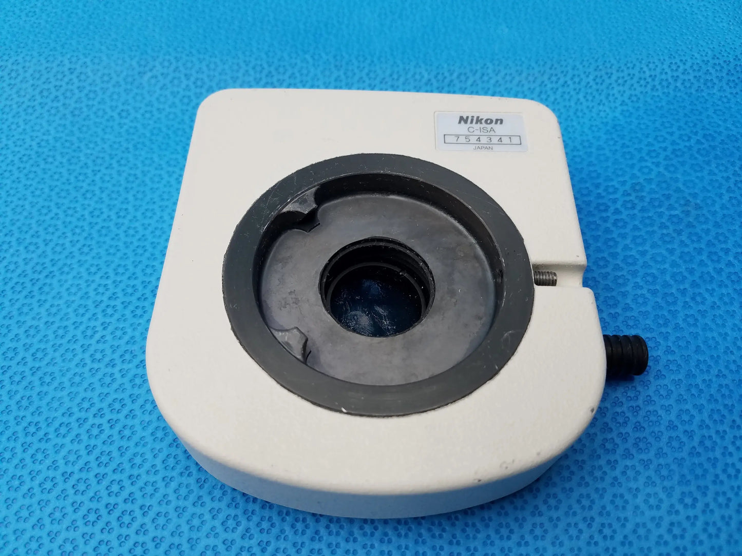 White nikon c-35a intermediate tube with black rubber ring and connector for simple analyzer precision optical use