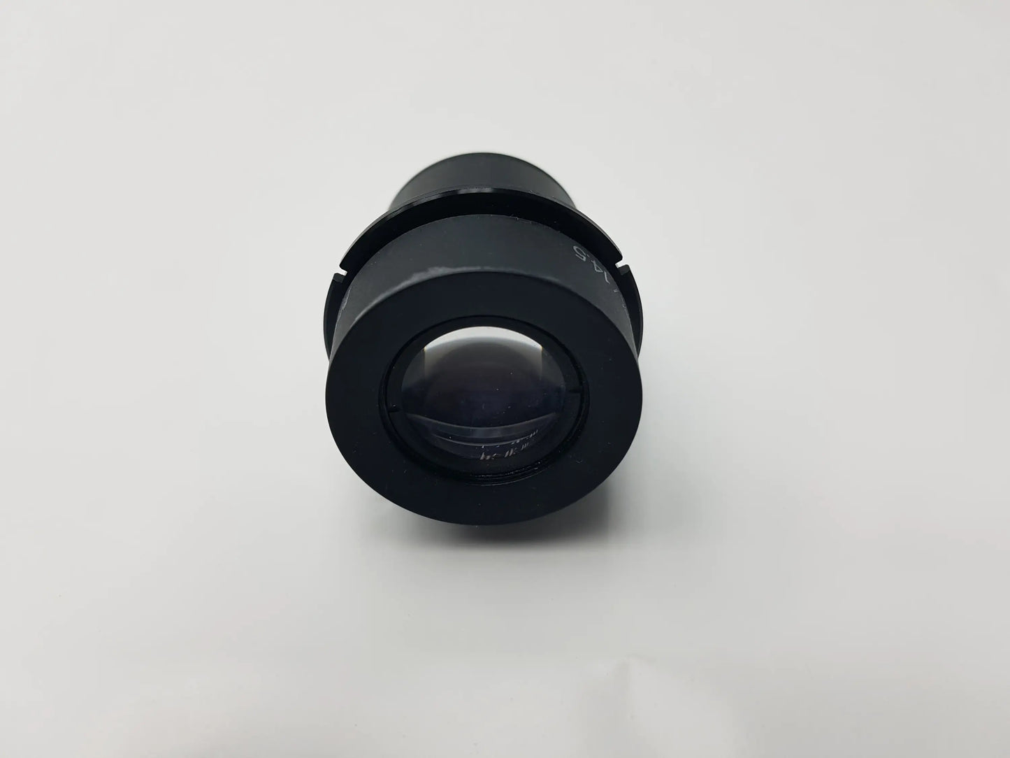 Black cylindrical nikon cfi 15x/14.5 microscope eyepiece with matte finish and storage case compatible nikon microscope systems