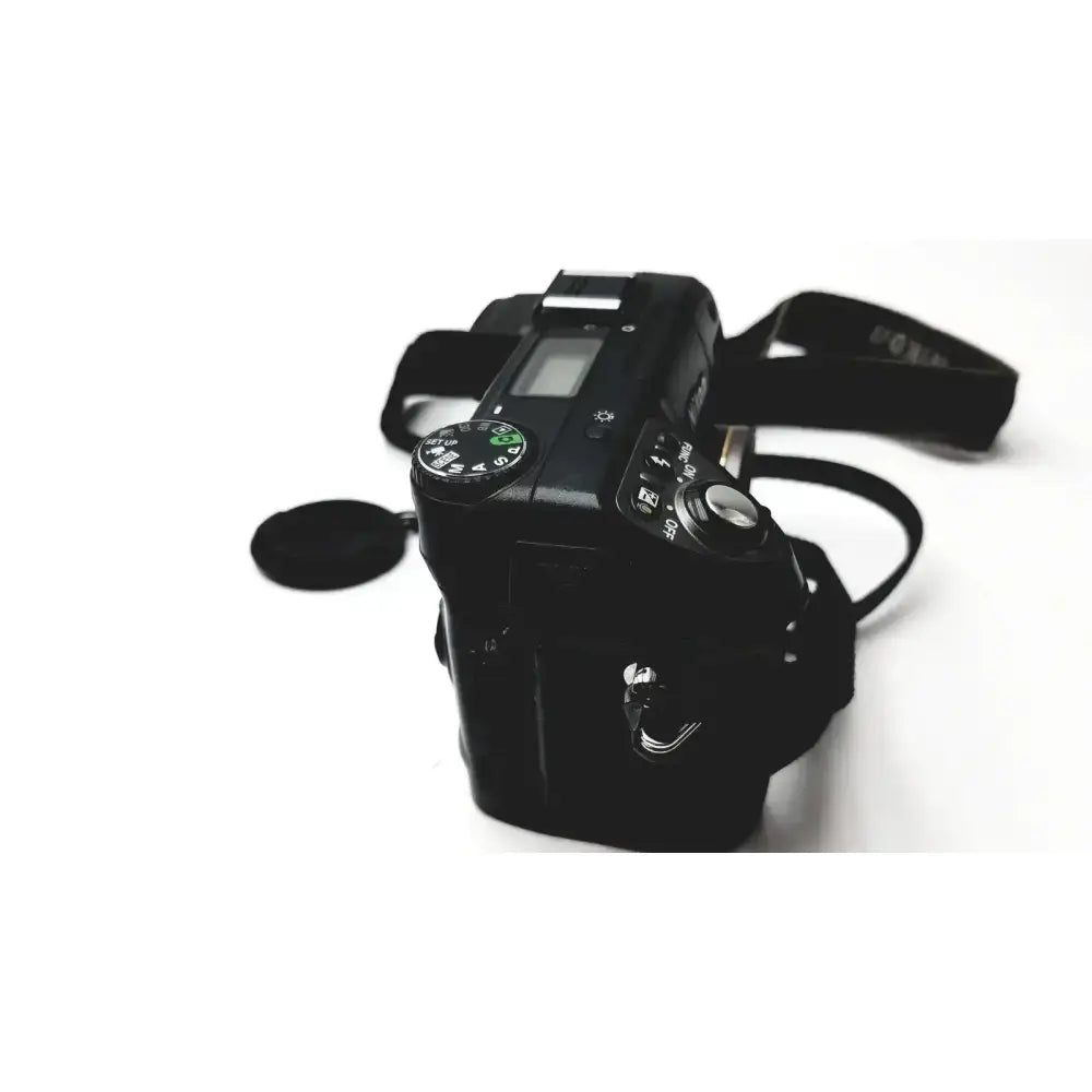 Nikon Coolpix E8400 8.0 Mega Pixels Digital Camera ED - Untested Digital Camera, as-is (for parts) product photo 10