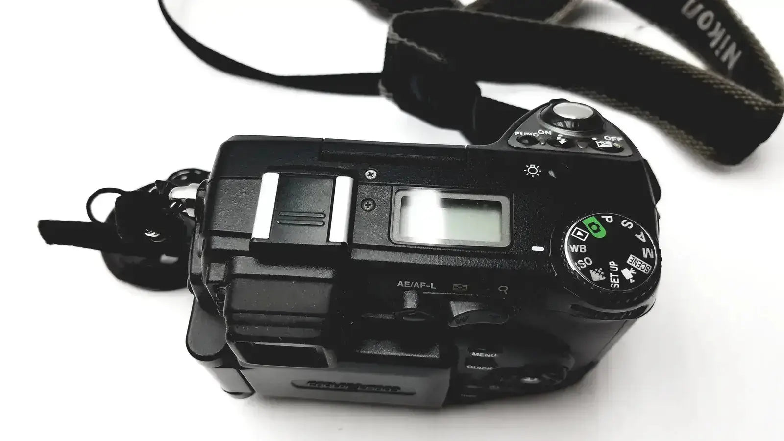 Nikon Coolpix E8400 8.0 Mega Pixels Digital Camera ED - Untested Digital Camera, as-is (for parts) product photo 5