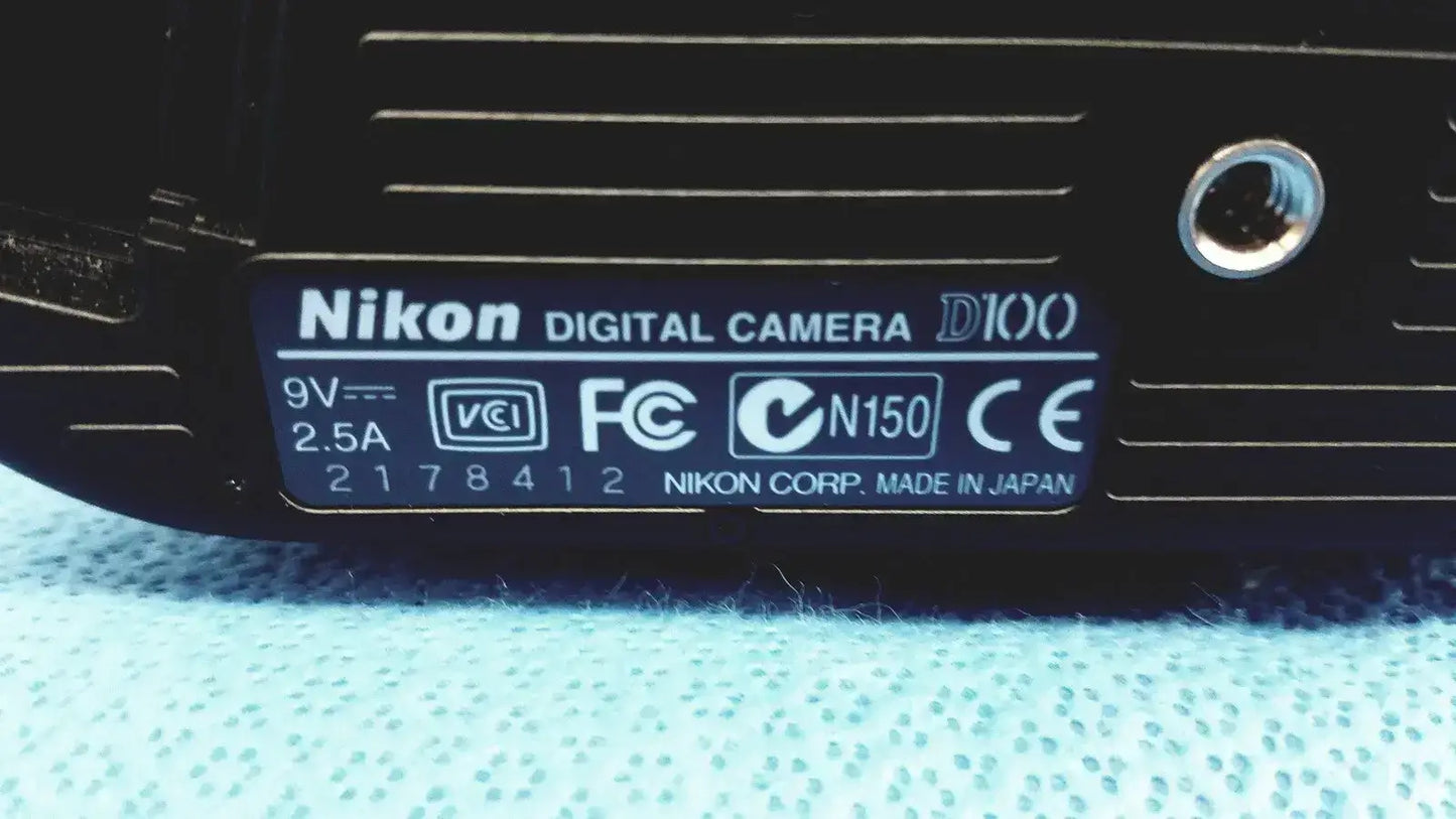 Nikon D100 Digital Camera - Black Digital Camera, as-is (for parts) product photo 3