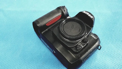 Nikon D100 Digital Camera - Black Digital Camera, as-is (for parts) product photo 4