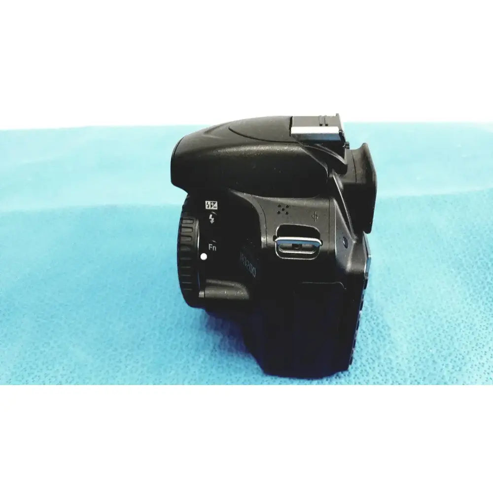 Nikon D3200 Digital SLR Camera - Black Digital SLR Camera, as-is (for parts) product photo 4