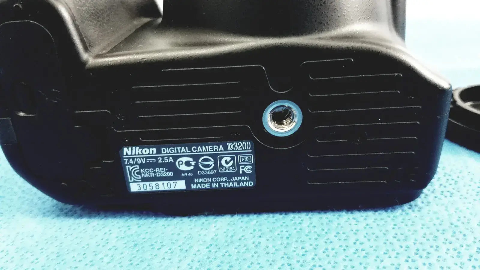 Nikon D3200 Digital SLR Camera - Black Digital SLR Camera, as-is (for parts) product photo 7
