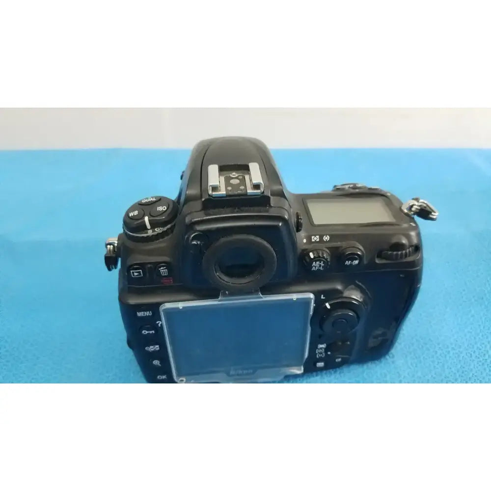 Nikon D700 Digital SLR Camera - Black Digital SLR Camera, as-is (for parts) product photo 2