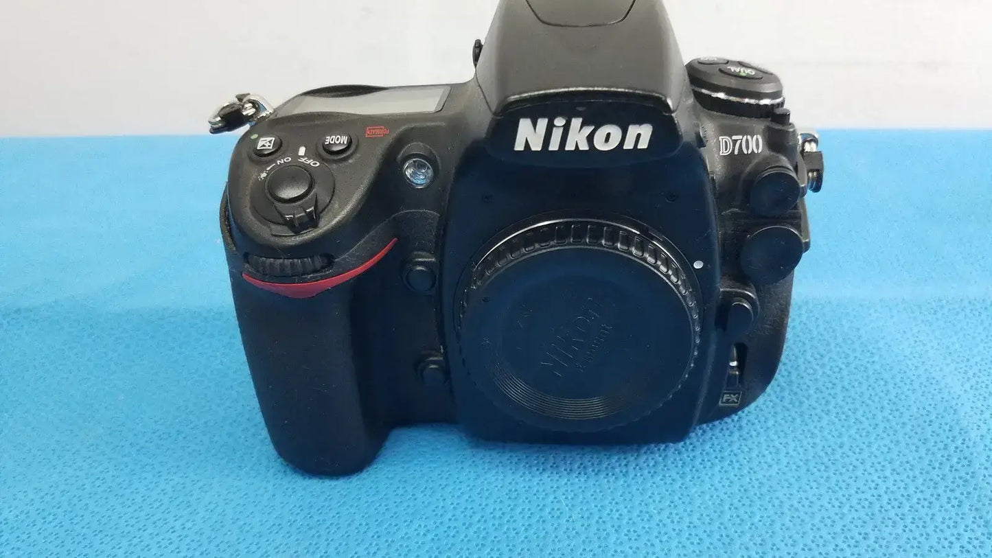 Nikon D700 Digital SLR Camera - Black Digital SLR Camera, as-is (for parts) product photo 4