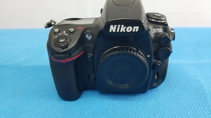 Nikon D700 Digital SLR Camera - Black Digital SLR Camera, as-is (for parts) product photo 4