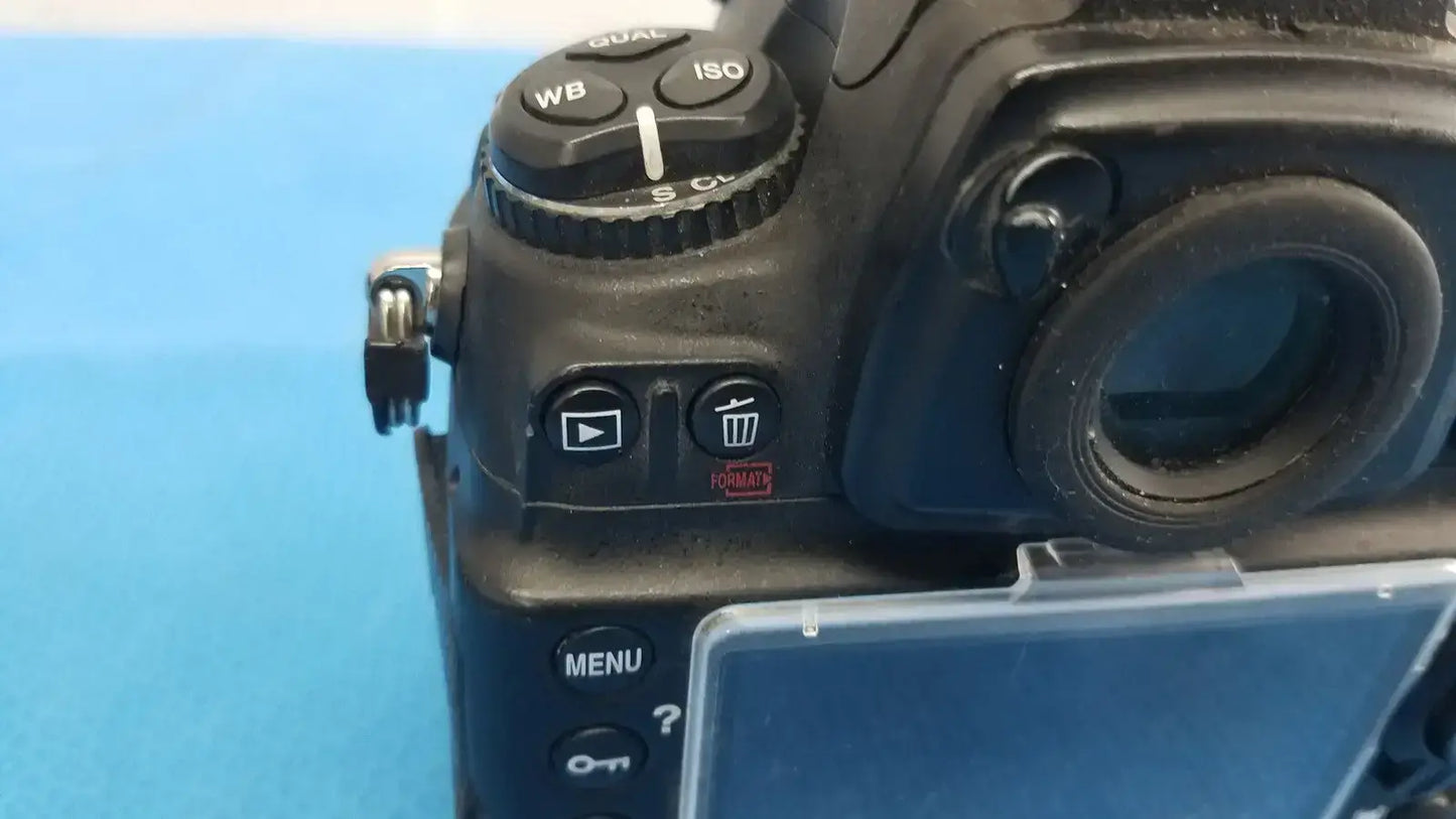 Nikon D700 Digital SLR Camera - Black Digital SLR Camera, as-is (for parts) product photo 8