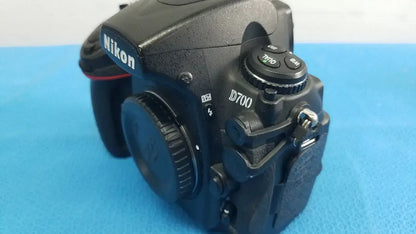 Nikon D700 Digital SLR Camera - Black Digital SLR Camera, as-is (for parts) product photo 5