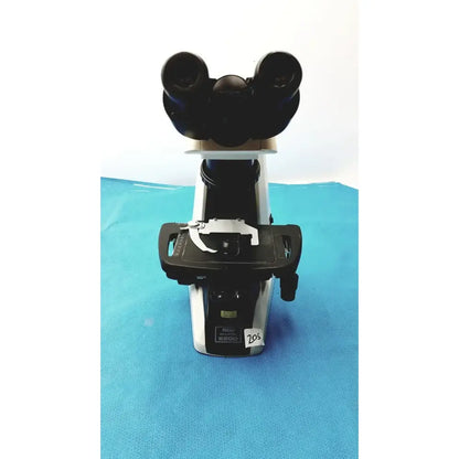 Nikon E200 Microscope with Polarizer Analyzer 4X 10X 40X 100X Objectives Microscope, second-hand product photo 3