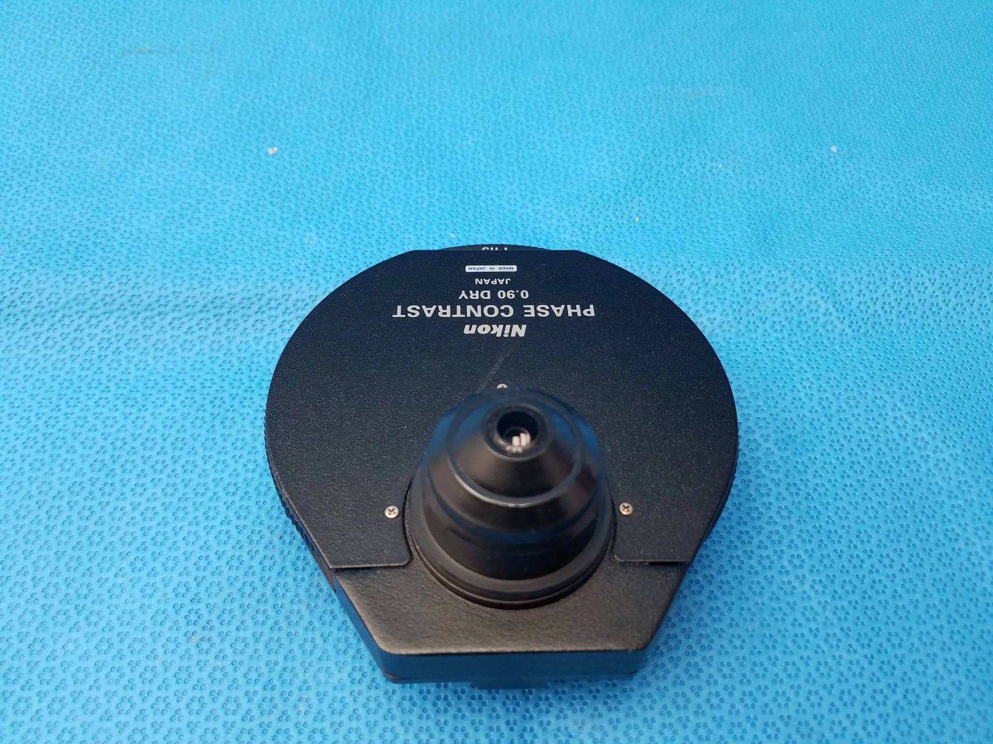 Black Nikon 0.90 dry phase contrast objective lens for Nikon microscope phase contrast turret condenser system
