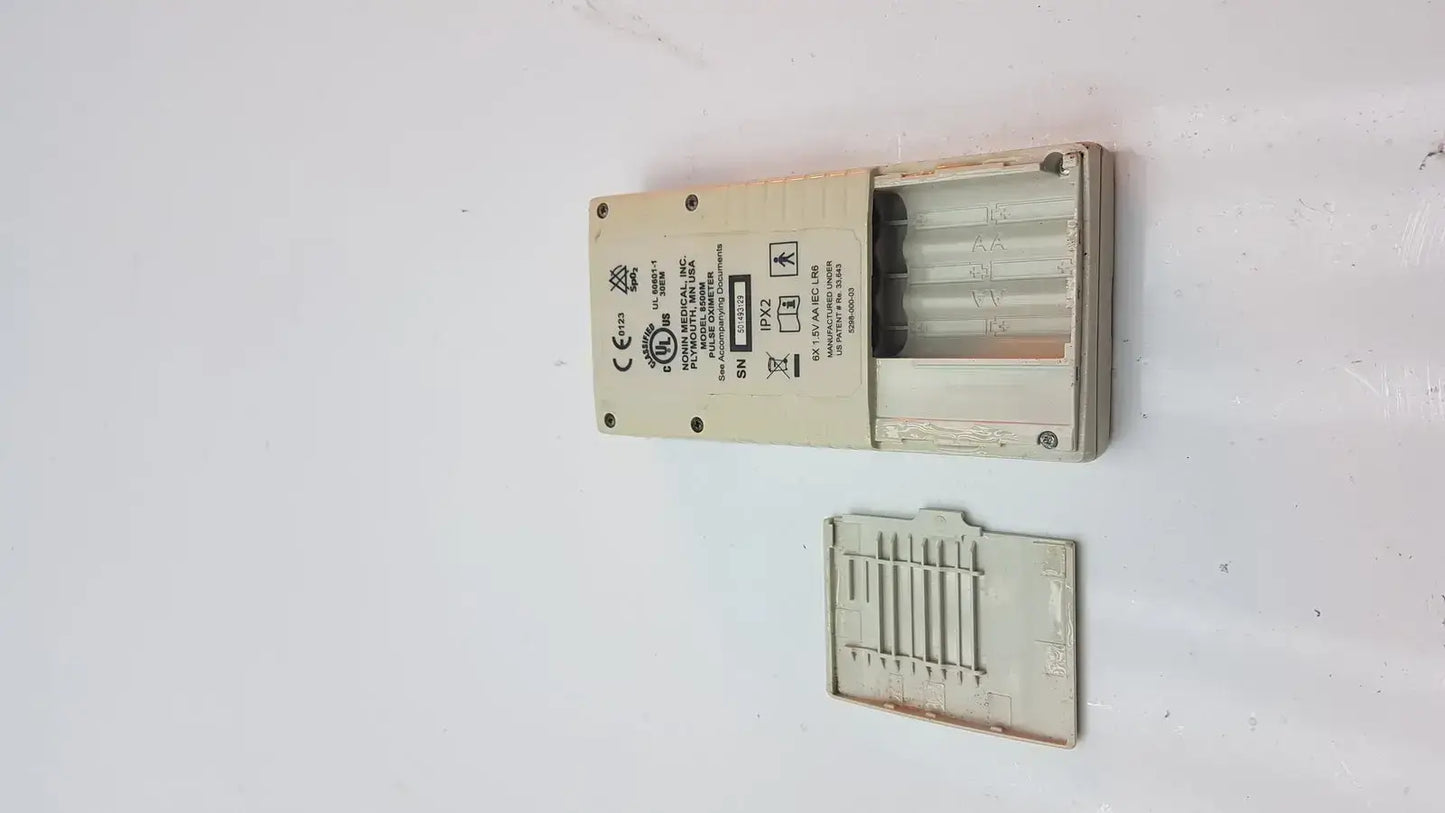 Nonin Spo2 Handheld Pulse Oximeter Model 8500M Pulse Oximeter, as-is (for parts) product photo 6